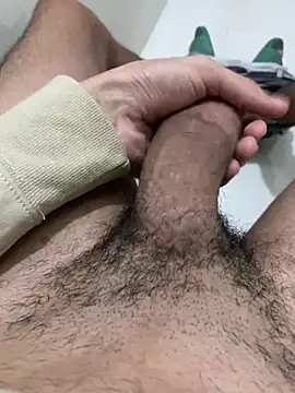 alex-riadh online show from January 2026 08:23:01 PM