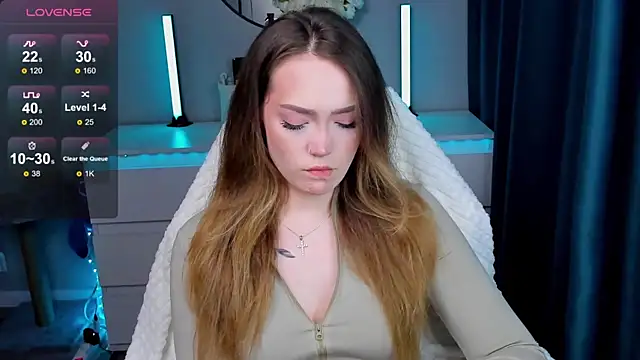 Snapshot of Evia_r0se chatting on December 2025 02:03:01 PM Evia r0se online show from December 2025 02:03:01 PM