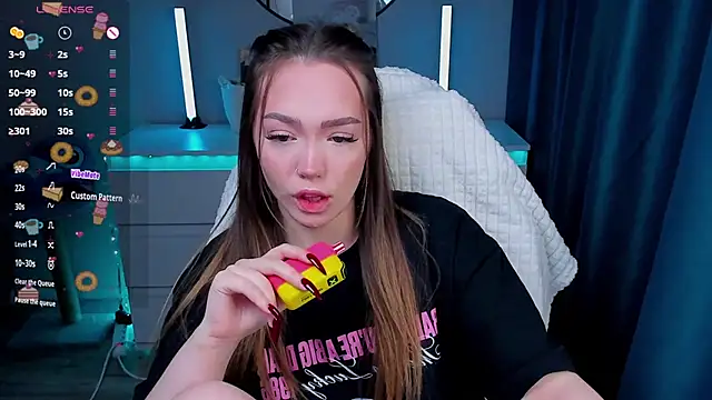 Snapshot of Evia_r0se chatting on February 2026 06:03:01 PM Evia r0se online show from February 2026 06:03:01 PM