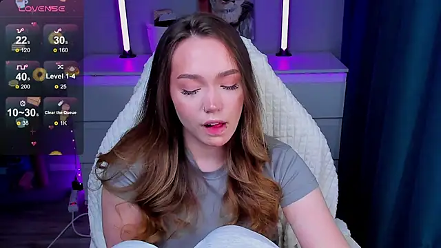 Snapshot of Evia_r0se chatting on February 2026 04:51:01 PM Evia r0se online show from February 2026 04:51:01 PM