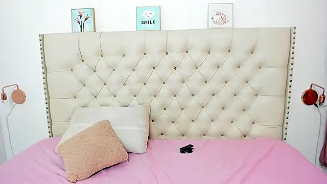 Snapshot of Kim_Eli chatting on February 2025 07:56:01 PM Kim Eli online show from February 2025 07:56:01 PM