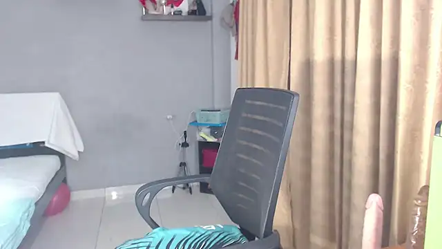 SusanLeroy online show from December 2025 10:11:02 AM