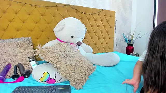 Snapshot of Michelle_Brooks chatting on January 2025 07:21:01 PM Michelle Brooks online show from January 2025 07:21:01 PM