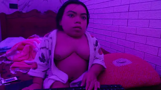 Snapshot of Michelle_Brooks chatting on February 2025 02:12:01 AM Michelle Brooks online show from February 2025 02:12:01 AM