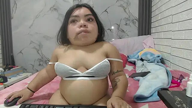 Snapshot of Michelle_Brooks chatting on March 2025 04:03:02 PM Michelle Brooks online show from March 2025 04:03:02 PM