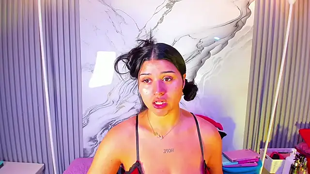 Snapshot of venusowen_ chatting on June 2026 02:37:02 PM venusowen online show from June 2026 02:37:02 PM