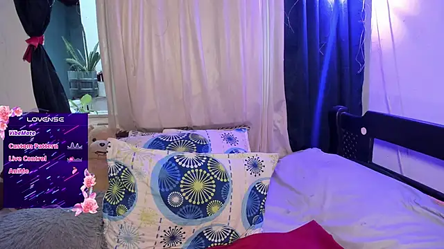 AnnieBigBoobs online show from October 2025 10:10:01 PM