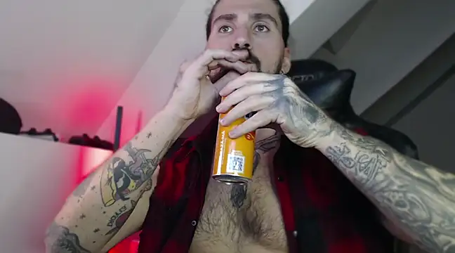 Snapshot of MateoHunk chatting on December 2024 06:23:02 PM MateoHunk online show from December 2024 06:23:02 PM