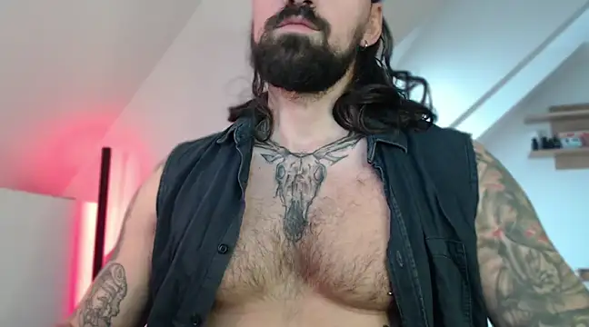 Snapshot of MateoHunk chatting on December 2024 12:23:02 PM MateoHunk online show from December 2024 12:23:02 PM