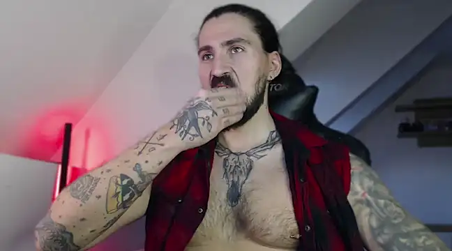 Snapshot of MateoHunk chatting on January 2025 02:58:01 PM MateoHunk online show from January 2025 02:58:01 PM