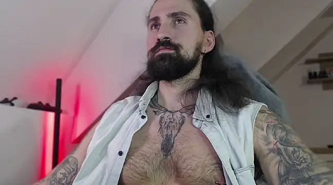 Snapshot of MateoHunk chatting on February 2025 08:00:01 PM MateoHunk online show from February 2025 08:00:01 PM