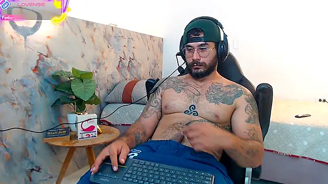 Snapshot of hanz_col chatting on October 2025 11:33:02 AM hanz col online show from October 2025 11:33:02 AM