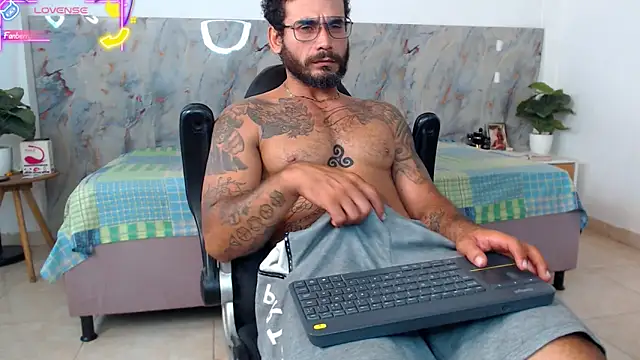 Snapshot of hanz_col chatting on May 2026 11:09:01 PM hanz col online show from May 2026 11:09:01 PM