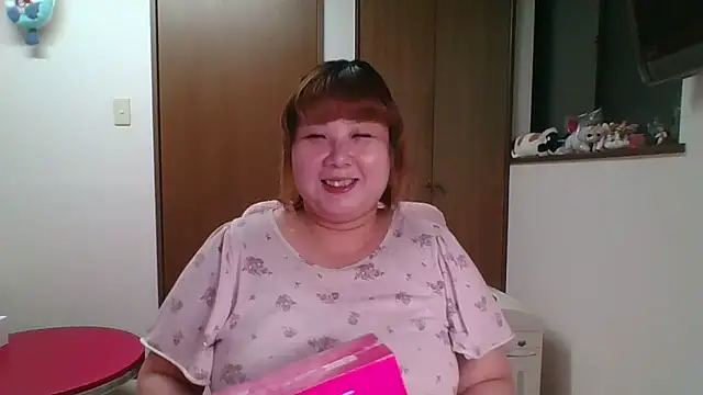 SAKU-RA-chan online show from June 2026 01:36:01 PM