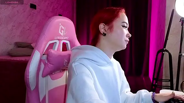 Snapshot of Kira_yoon chatting on December 2025 12:40:02 AM Kira yoon online show from December 2025 12:40:02 AM