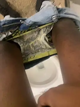 Snapshot of zeekBbc chatting on January 2025 06:51:02 PM zeekBbc online show from January 2025 06:51:02 PM