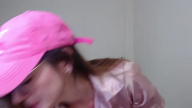 Snapshot of Hanny_24 chatting on January 2025 12:09:01 PM Hanny 24 online show from January 2025 12:09:01 PM