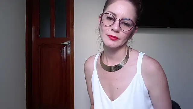 Snapshot of Hanny_24 chatting on January 2025 12:31:02 PM Hanny 24 online show from January 2025 12:31:02 PM