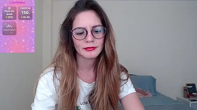 Snapshot of Hanny_24 chatting on February 2025 06:30:01 PM Hanny 24 online show from February 2025 06:30:01 PM