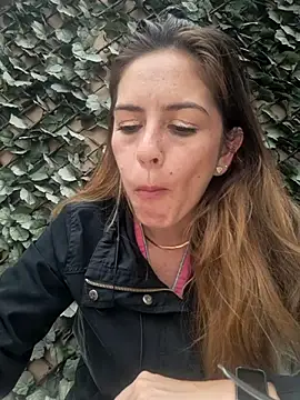 Snapshot of Hanny_24 chatting on March 2025 04:43:02 PM Hanny 24 online show from March 2025 04:43:02 PM