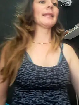 Snapshot of Hanny_24 chatting on September 2025 02:19:01 PM Hanny 24 online show from September 2025 02:19:01 PM