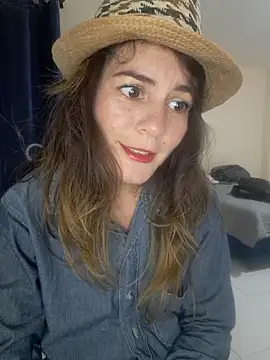 Snapshot of Hanny_24 chatting on September 2025 02:50:02 AM Hanny 24 online show from September 2025 02:50:02 AM