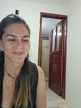 Snapshot of Hanny_24 chatting on November 2025 03:16:02 AM Hanny 24 online show from November 2025 03:16:02 AM