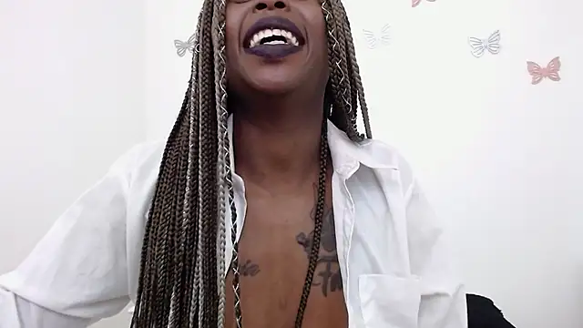 Snapshot of _Zooee chatting on December 2024 02:50:01 PM Zooee online show from December 2024 02:50:01 PM