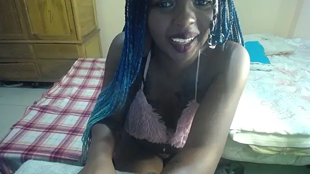 Snapshot of _Zooee chatting on February 2025 04:48:02 PM Zooee online show from February 2025 04:48:02 PM