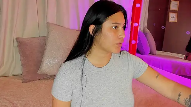 Little Ivy online show from February 2026 04:56:01 PM