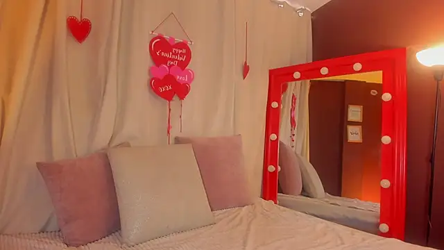 Little Ivy online show from February 2026 07:17:02 PM