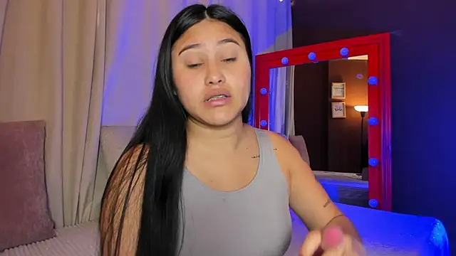 Little Ivy online show from February 2026 01:45:01 PM