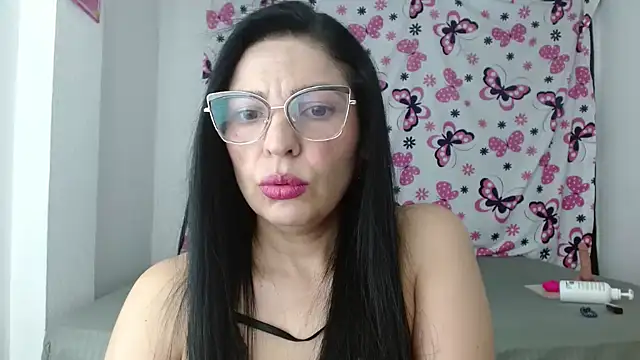 anybellucci43 online show from January 2025 01:10:01 AM