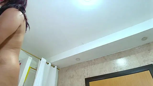 mialopez52 online show from January 2025 09:40:02 AM