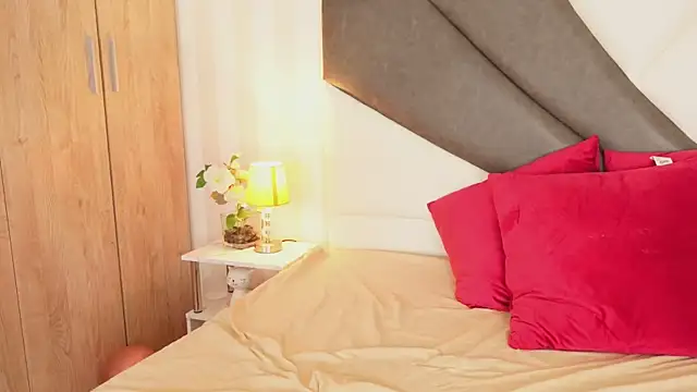 AnitaKariri online show from February 2025 05:42:01 PM