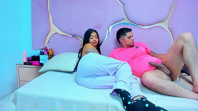 MelissaAndZeuss online show from December 2024 06:44:01 AM