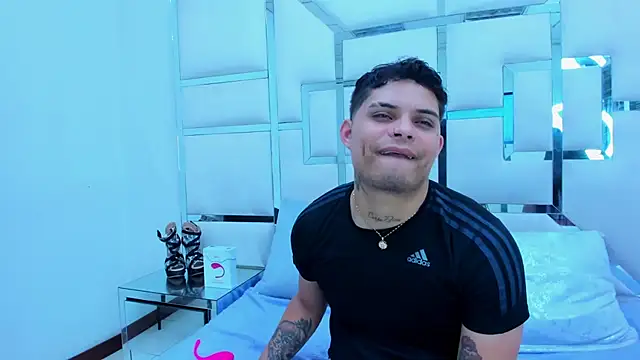 MelissaAndZeuss online show from March 2025 03:52:01 AM