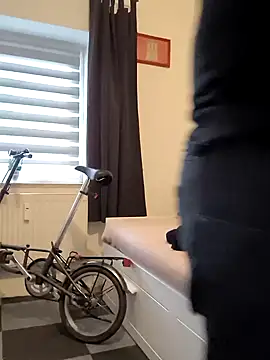 OdinWolf1990 online show from February 2025 09:45:02 AM