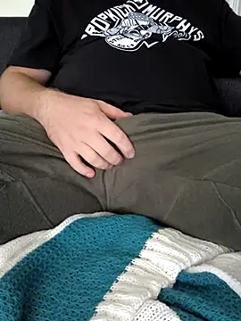 OdinWolf1990 online show from October 2025 01:00:01 PM