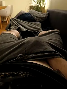 OdinWolf1990 online show from November 2025 06:13:01 AM