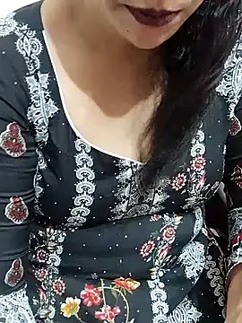 Snapshot of Urmila_bhabhii chatting on June 2026 03:54:02 AM Urmila bhabhii online show from June 2026 03:54:02 AM