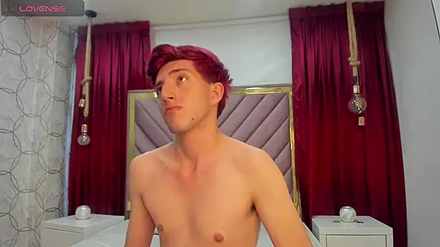 Un Slutty online show from February 2025 10:44:02 PM