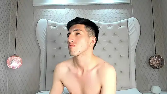 Un Slutty online show from March 2025 12:52:02 AM