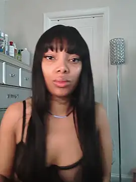 Snapshot of butterflybootyy chatting on June 2026 04:39:02 PM butterflybootyy online show from June 2026 04:39:02 PM