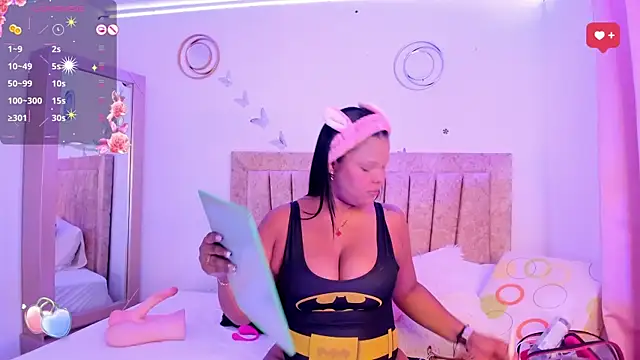 LaurinMonroe online show from February 2025 07:28:01 PM