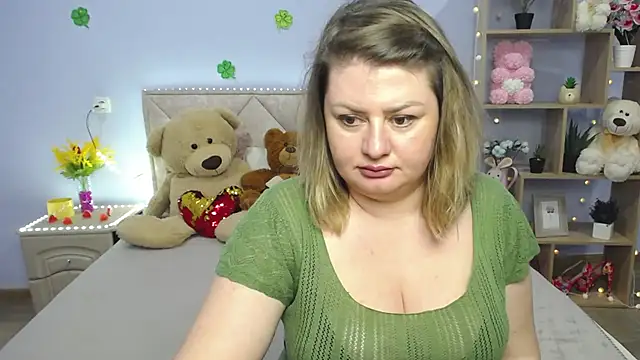 ZannaDreil online show from March 2025 01:24:01 PM