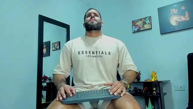 SamirHazard97 online show from November 2025 08:32:01 PM