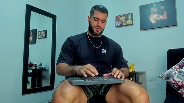 SamirHazard97 online show from November 2025 09:18:01 PM