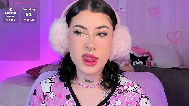 Snapshot of melody_suarez chatting on November 2025 10:23:01 PM melody suarez online show from November 2025 10:23:01 PM