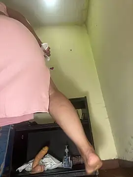 Snapshot of michel_ex33 chatting on February 2026 08:35:02 PM michel ex33 online show from February 2026 08:35:02 PM